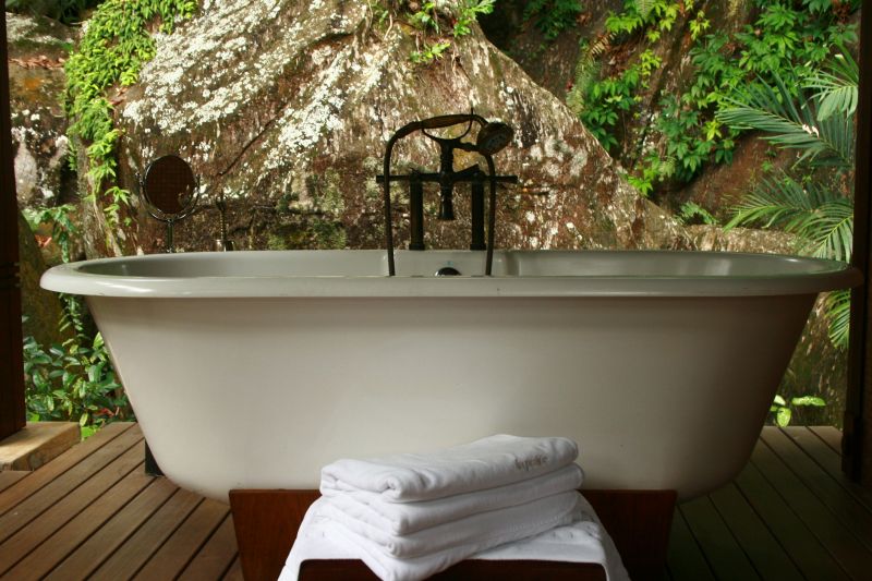 Top Bathtub Installation Companies in Bellmore, NY